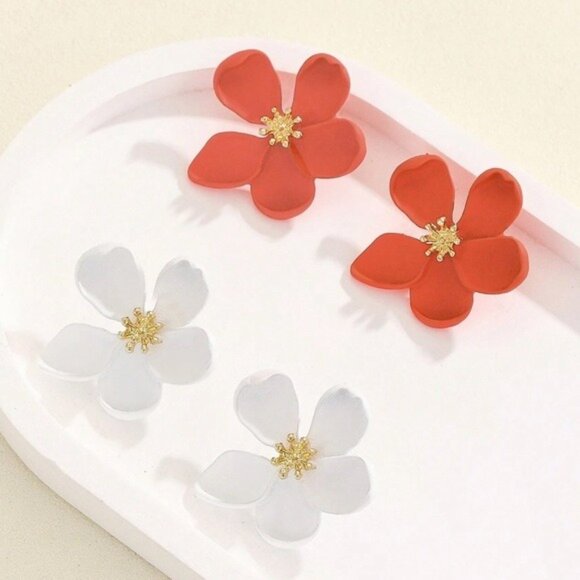 Jewelry - Romantic Matte Flower Earrings